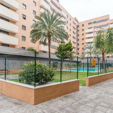 Buena Locacion Estacion Maria Zambrano Cerca De La Playa Y Centrico Apartment Malaga Exterior photo