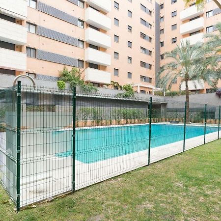 Buena Locacion Estacion Maria Zambrano Cerca De La Playa Y Centrico Apartment Malaga Exterior photo